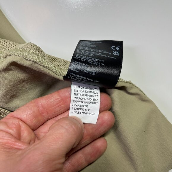 The North Face Size L Tan Aphrodite Motion Capri Pants Pull-On Cropped - Picture 8 of 8